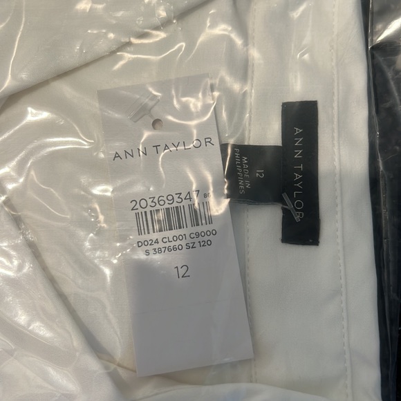 Beautiful Ann Taylor button down, The Perfect Shirt. Never worn, new with tags. - Picture 6 of 6